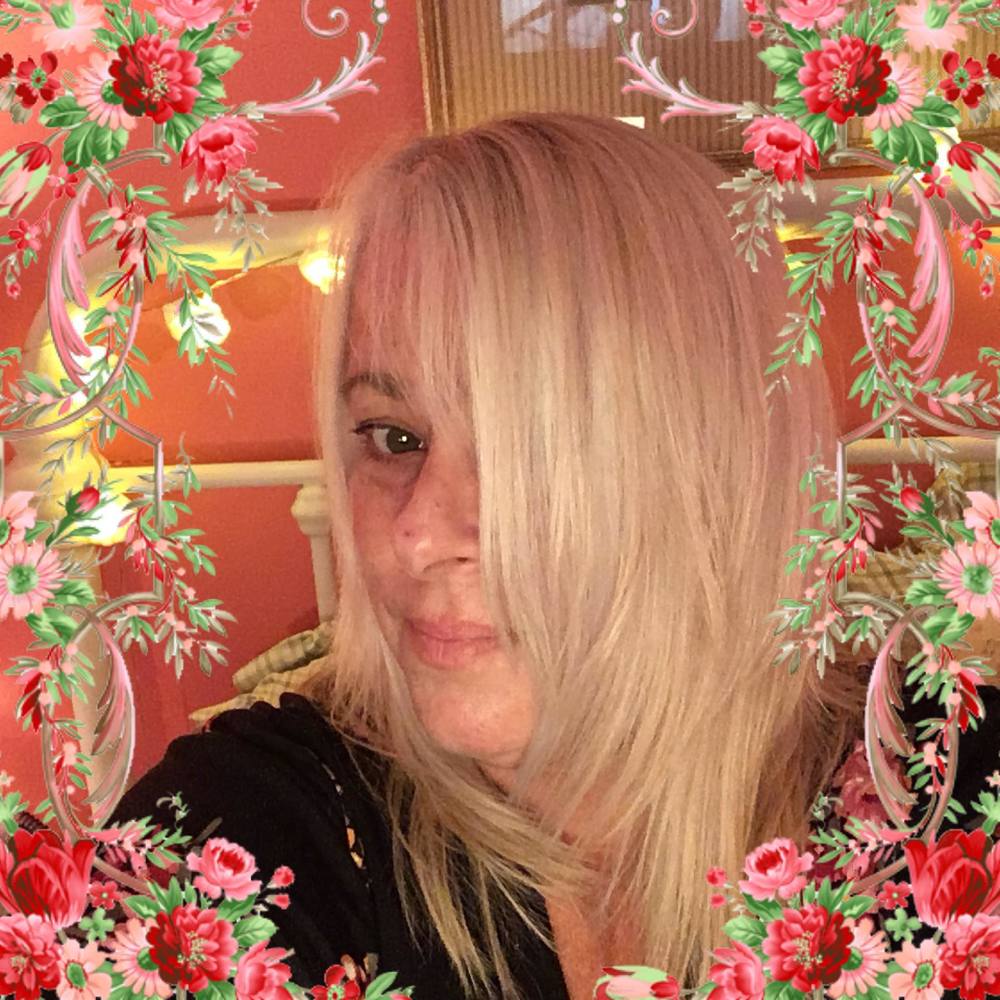 Meet your Posher, Julianna